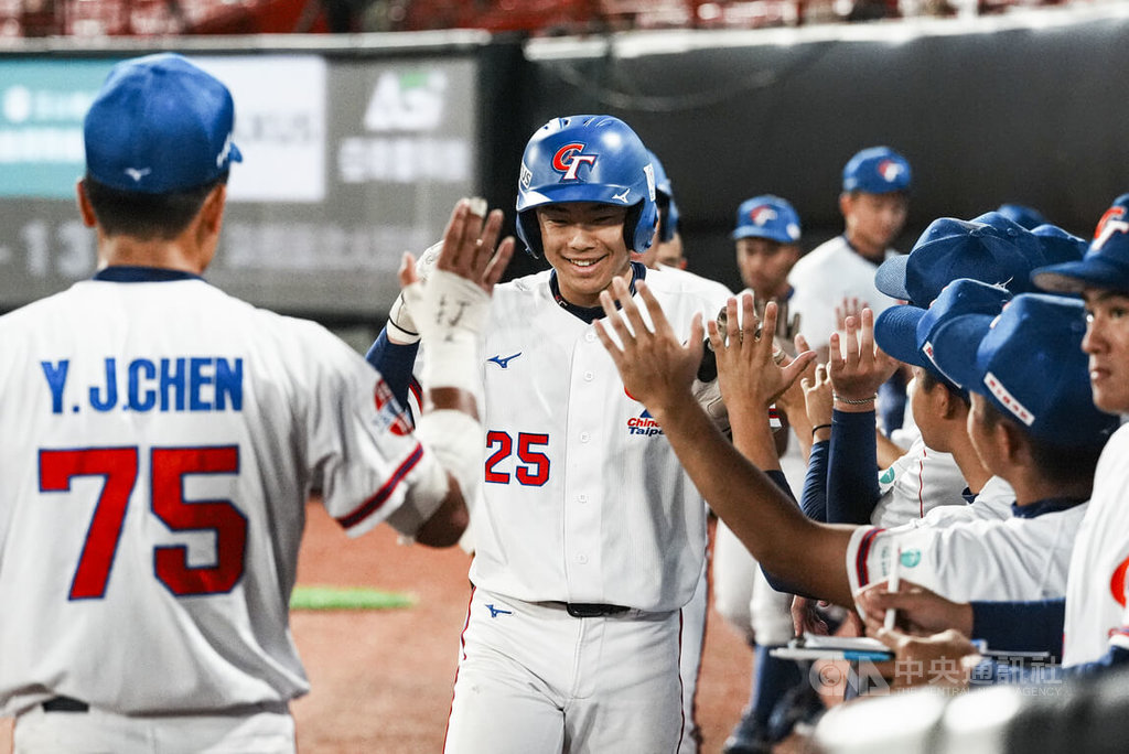 胡辰睿U18亞青賽敲出場內轟 期待對決日本織田翔希