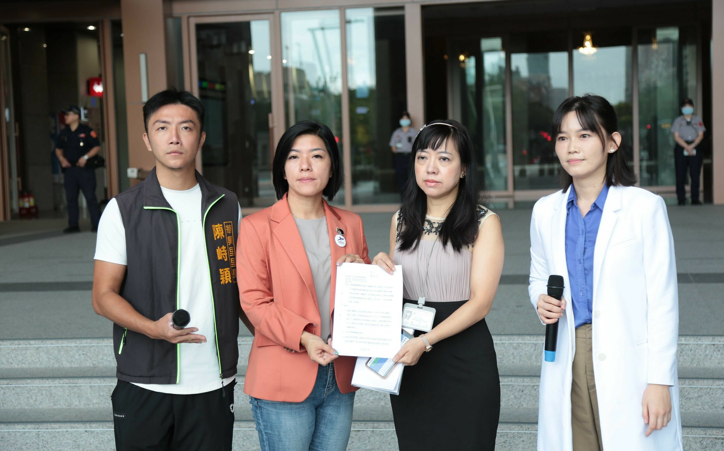 李柏毅急診風波恐涉醫療法新規 台灣前進赴北市衛生局遞檢舉