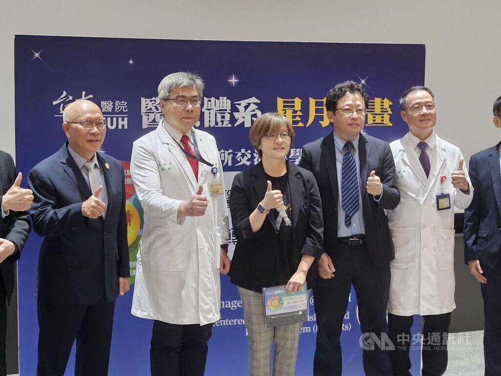 小病別衝急診 台大推逾千症狀就醫指引、諮詢專線10月上線