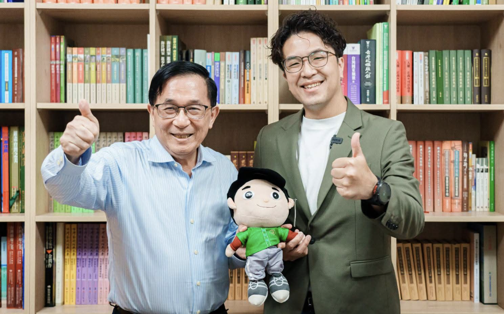 拜會陳水扁!沈伯洋加Line笑:打電話時間會跟陳其邁錯開