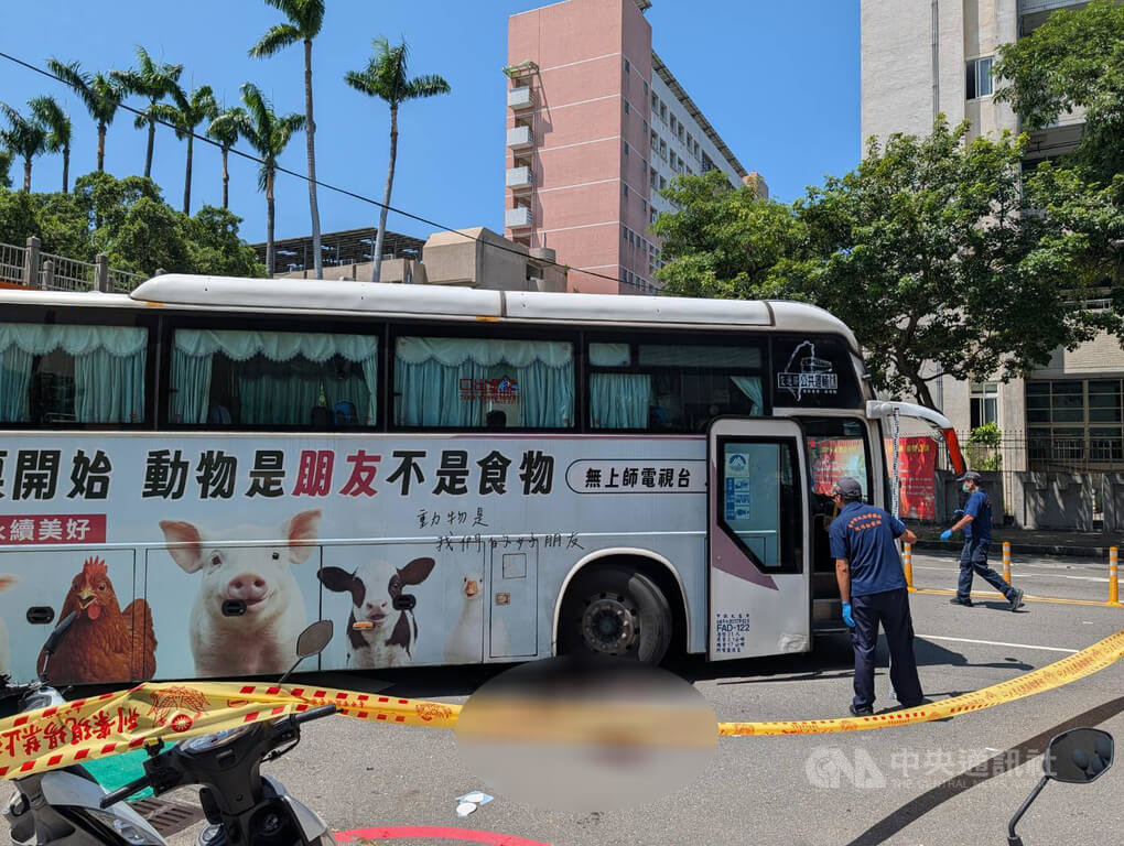 新加坡女遊客台中走行穿道 遭大客車撞擊搶救仍不治