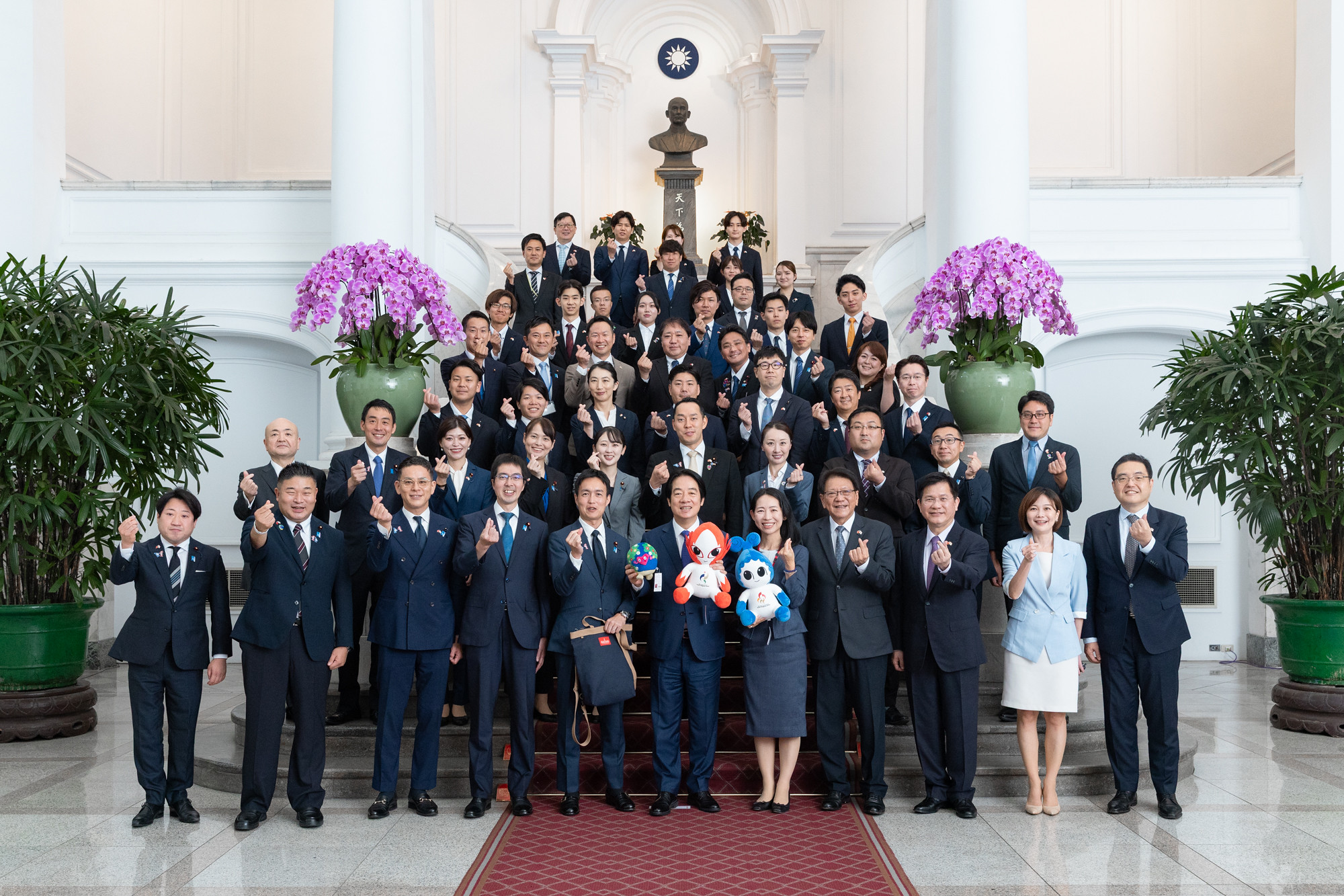 日本公布副大臣及大臣政務官名單 2人曾以自民黨青年局長身份率團訪台