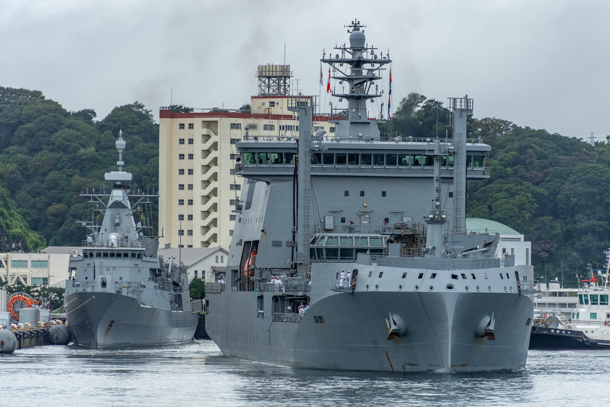 紐西蘭兩軍艦18日南向穿越台灣海峽 補給艦一年內第三度過航