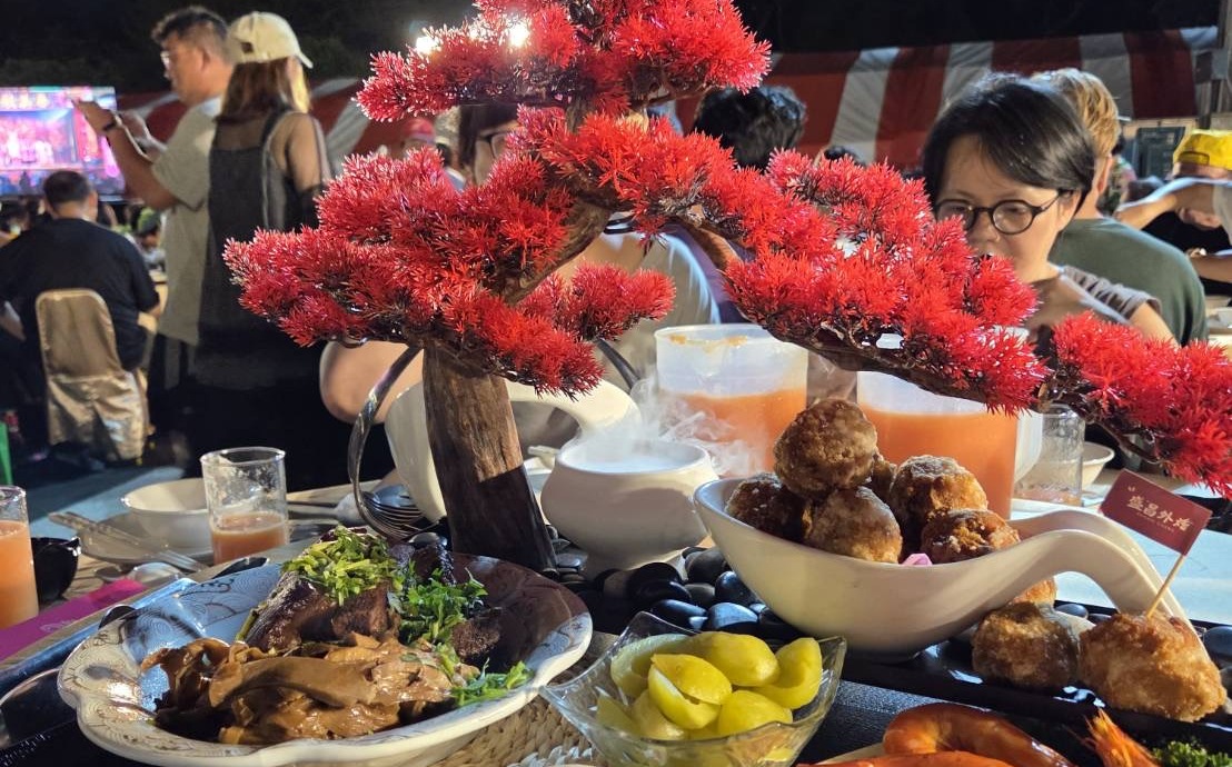 鍘美辦桌首日菜色挨轟!第二天實吃「油飯熟了、湯圓不冷」 整桌「這點」最加分