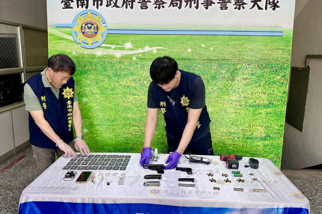 台南水電工涉自學改槍牟利 自家車庫變地下工廠