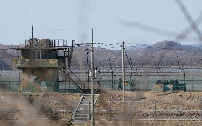 三八度線驚傳地雷爆炸!韓軍3官兵巡邏遭重創 引發兩韓衝突升級憂慮