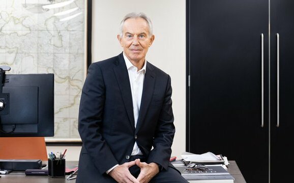 英前首相布萊爾:工黨應將重返歐盟列入國家未來 10 年發展戰略