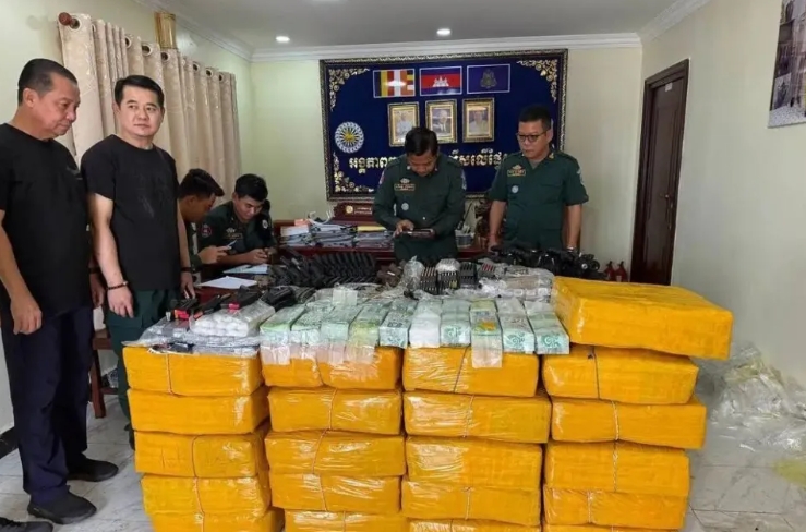 柬埔寨破重大販毒集團! 7中國人涉走私840公斤毒品、49隻長、短槍被捕