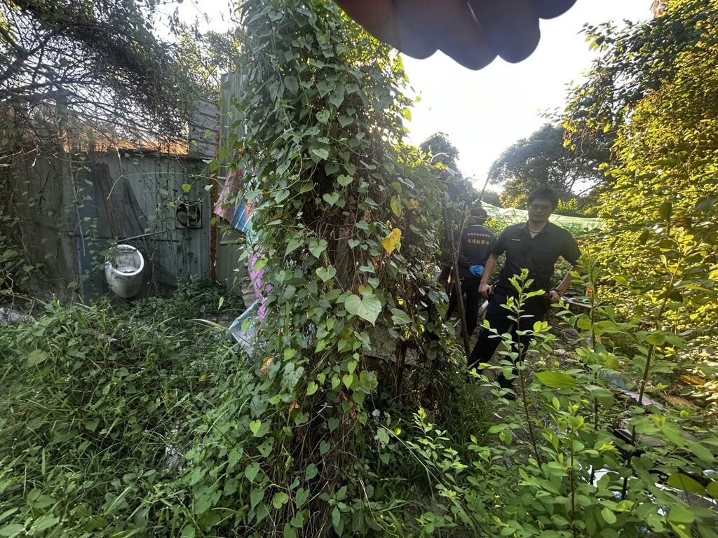 高雄橋頭區農場路傳異味 民眾發現遺體、檢警調查身分死因