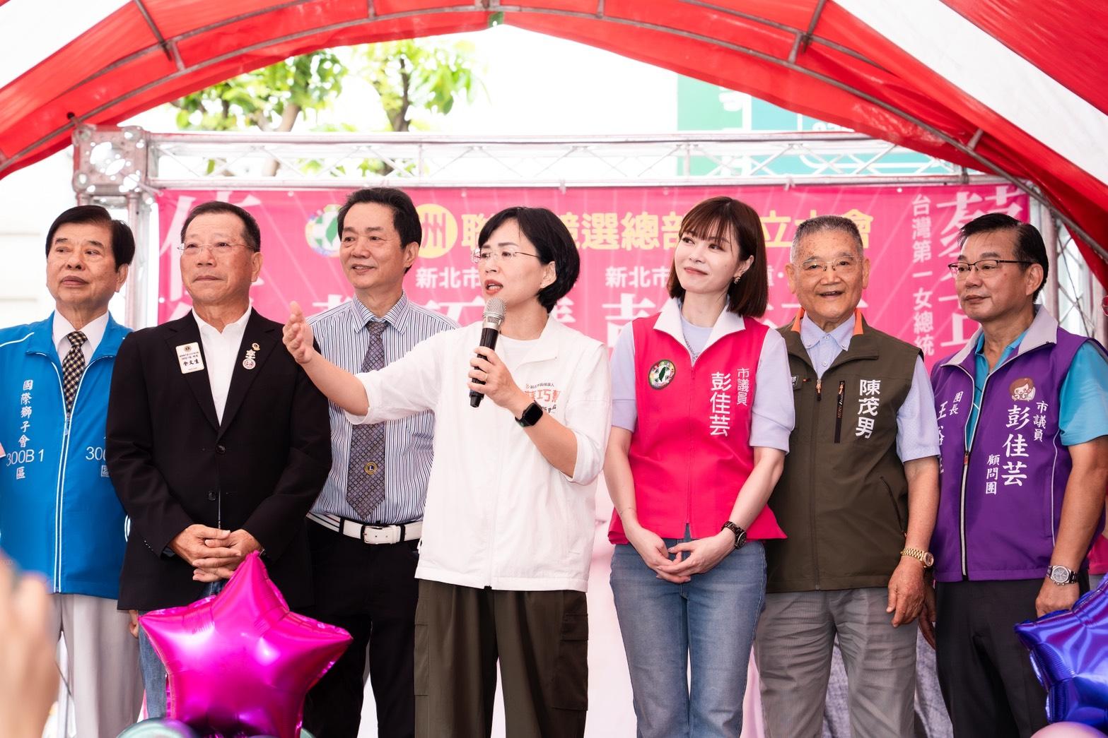  新北市長候選人、立法委員蘇巧慧在台上分享她對蘆洲的發展願景。 圖：蘇巧慧競辦提供 