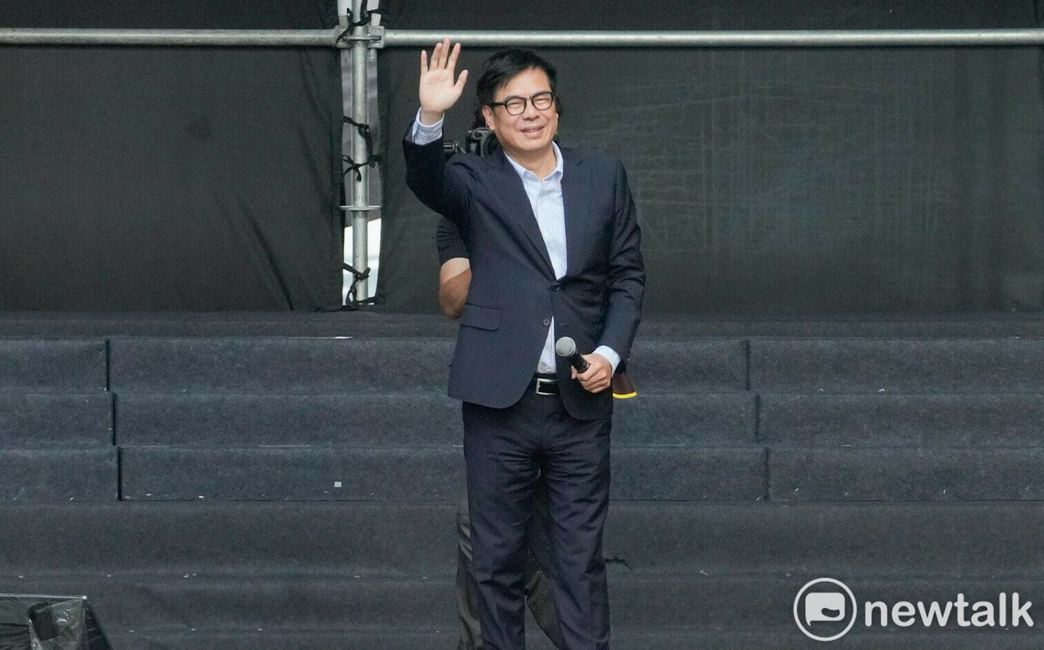 對蔣萬安有3個感謝 陳其邁狂酸:快去跟沈伯洋辯論
