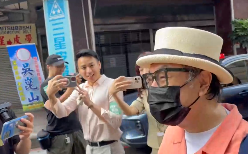 蔡康永現身洋流造勢場 小粉紅跳腳氣炸:演都不演了!