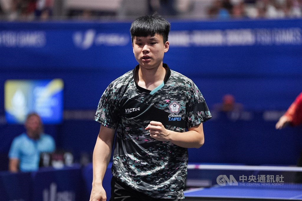 馮翊新不敵球王松島輝空 WTT中國大滿貫賽止步8強