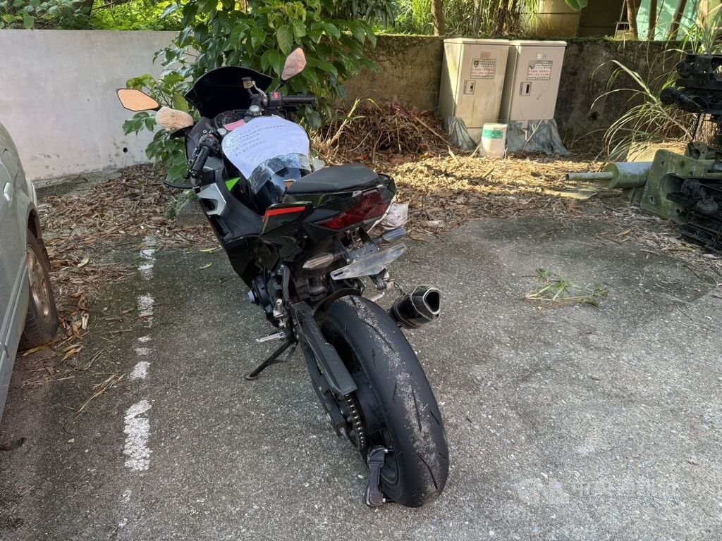 男子無照騎重機還借掛他車牌 蘆竹警大古山攔查開罰