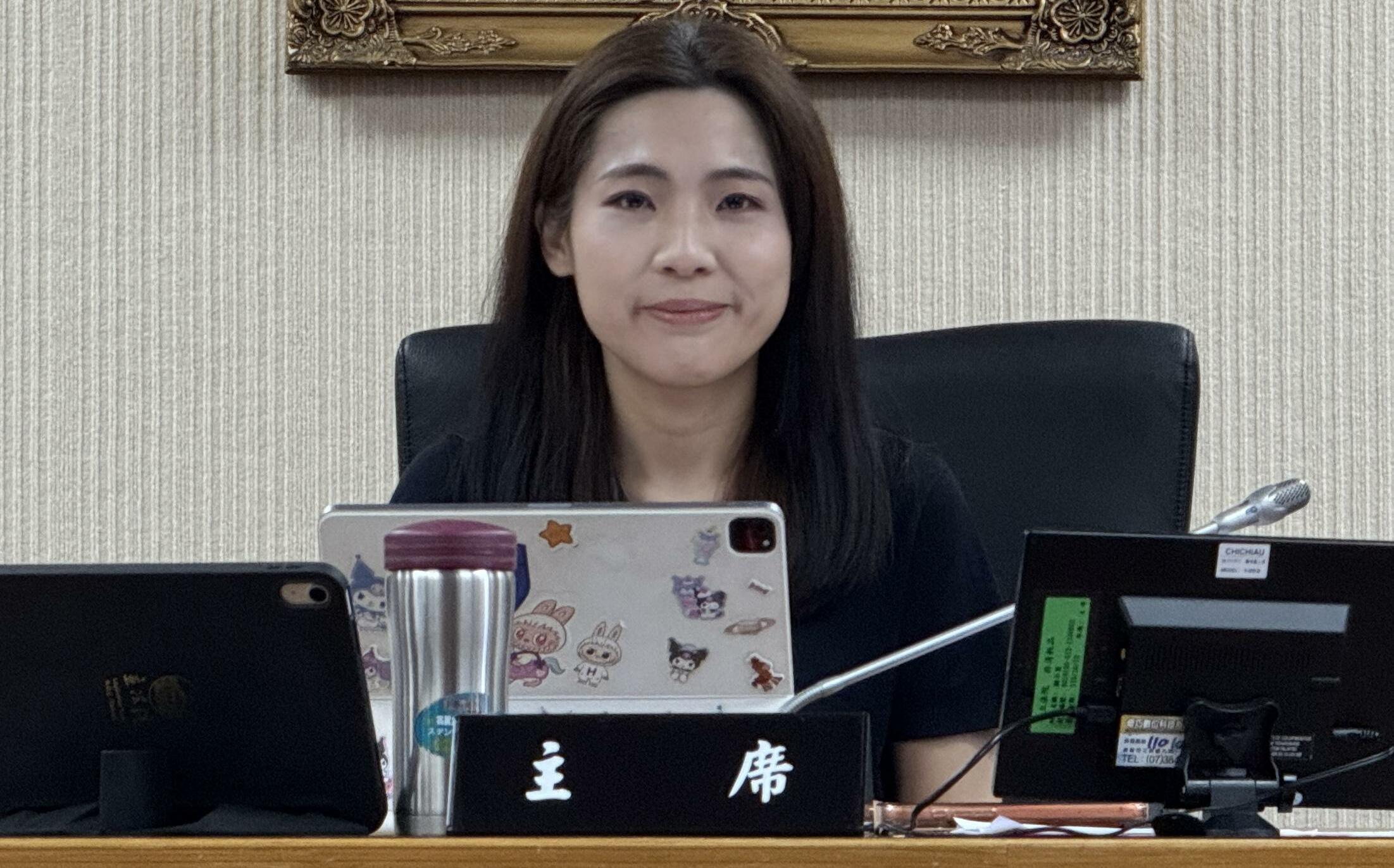 徐巧芯「暖心」延長登記 沈伯洋笑邀:溫柔的人應加入「洋流」