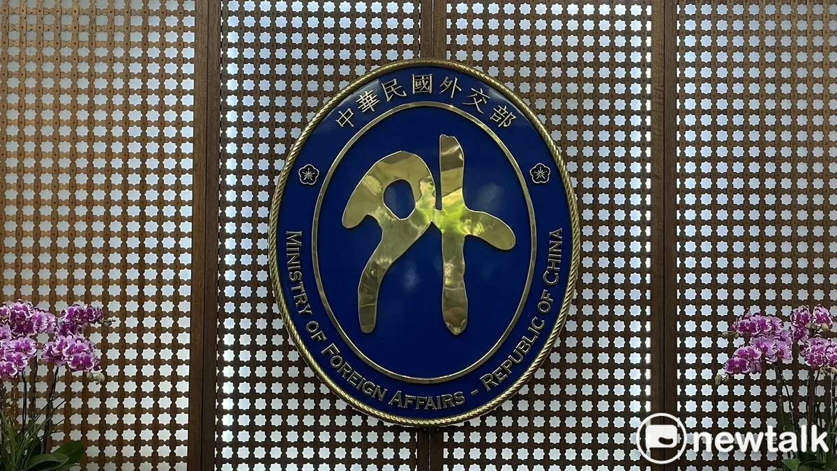 遭控對記者爆粗口 外交部:並未辱罵、現場有記者丟擲物品