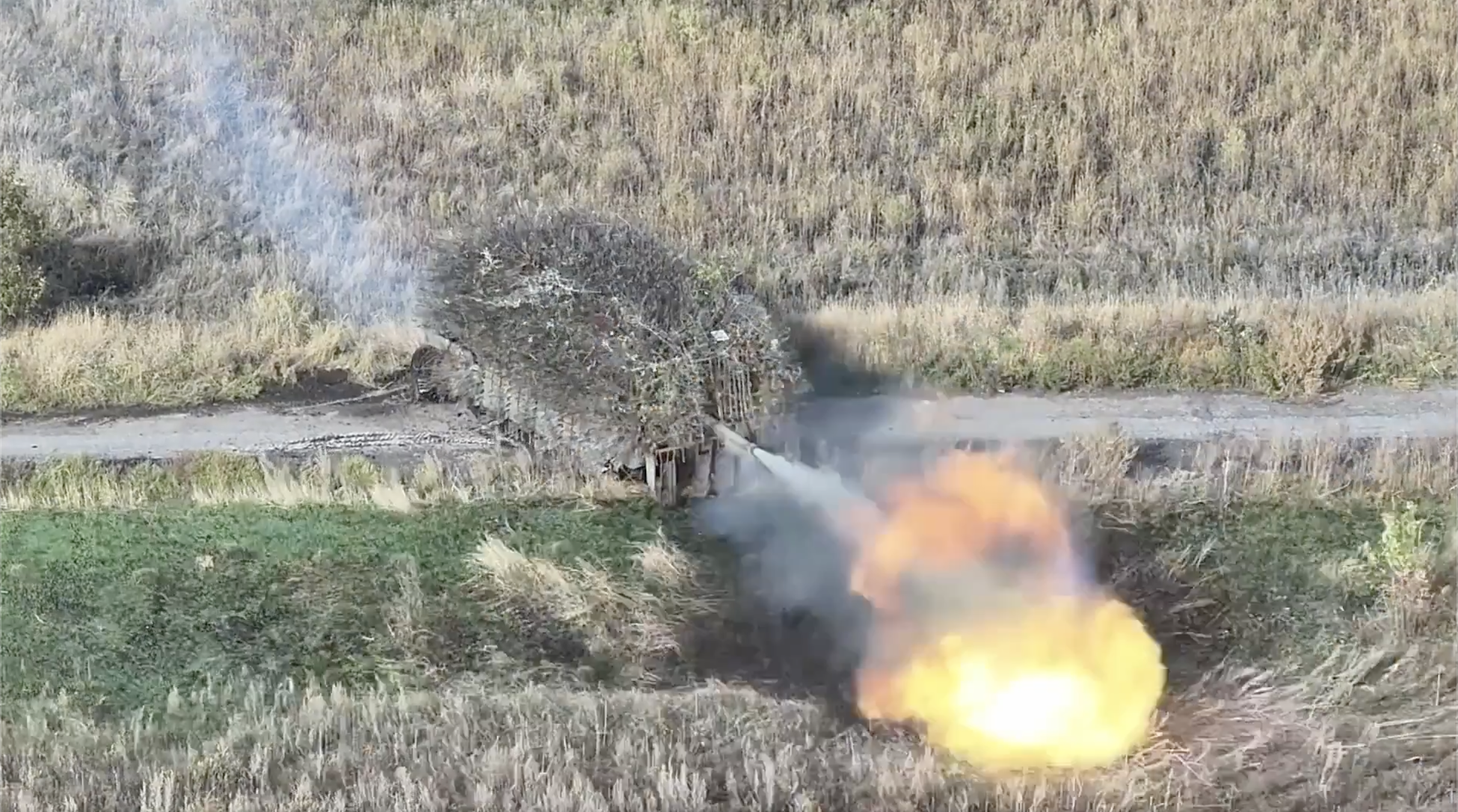 (影) 烏軍反攻頓巴斯!烏改裝澳製M1A1戰車 俄年度傷亡逾10萬人