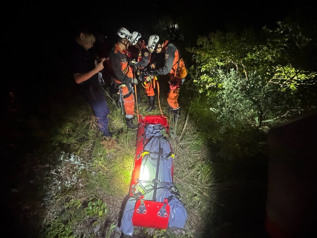 蘇花公路邊坡發現男屍 警消調查身分