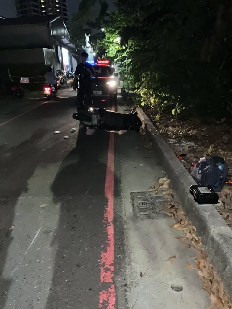 高醫醫師騎車與貓碰撞摔倒受傷不治 高中同學發文感念