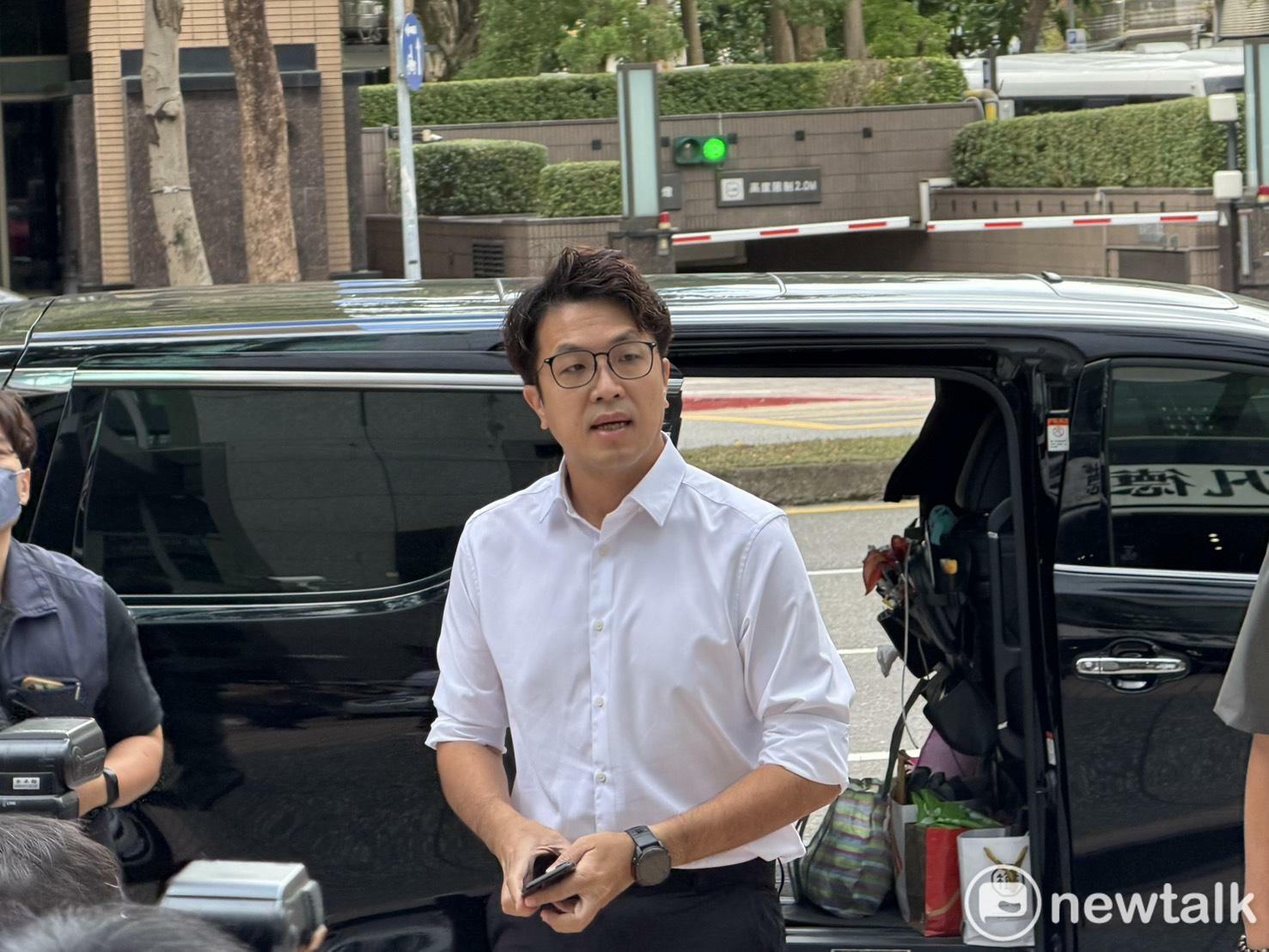 當選後辦「市長,我不想幹了」 沈伯洋:教師、公務員、社工都是目標