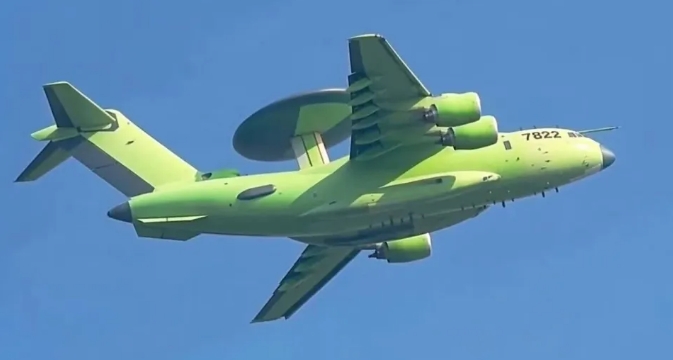  中國空警-3000預警機。 圖 : 翻攝自單手搓核彈 