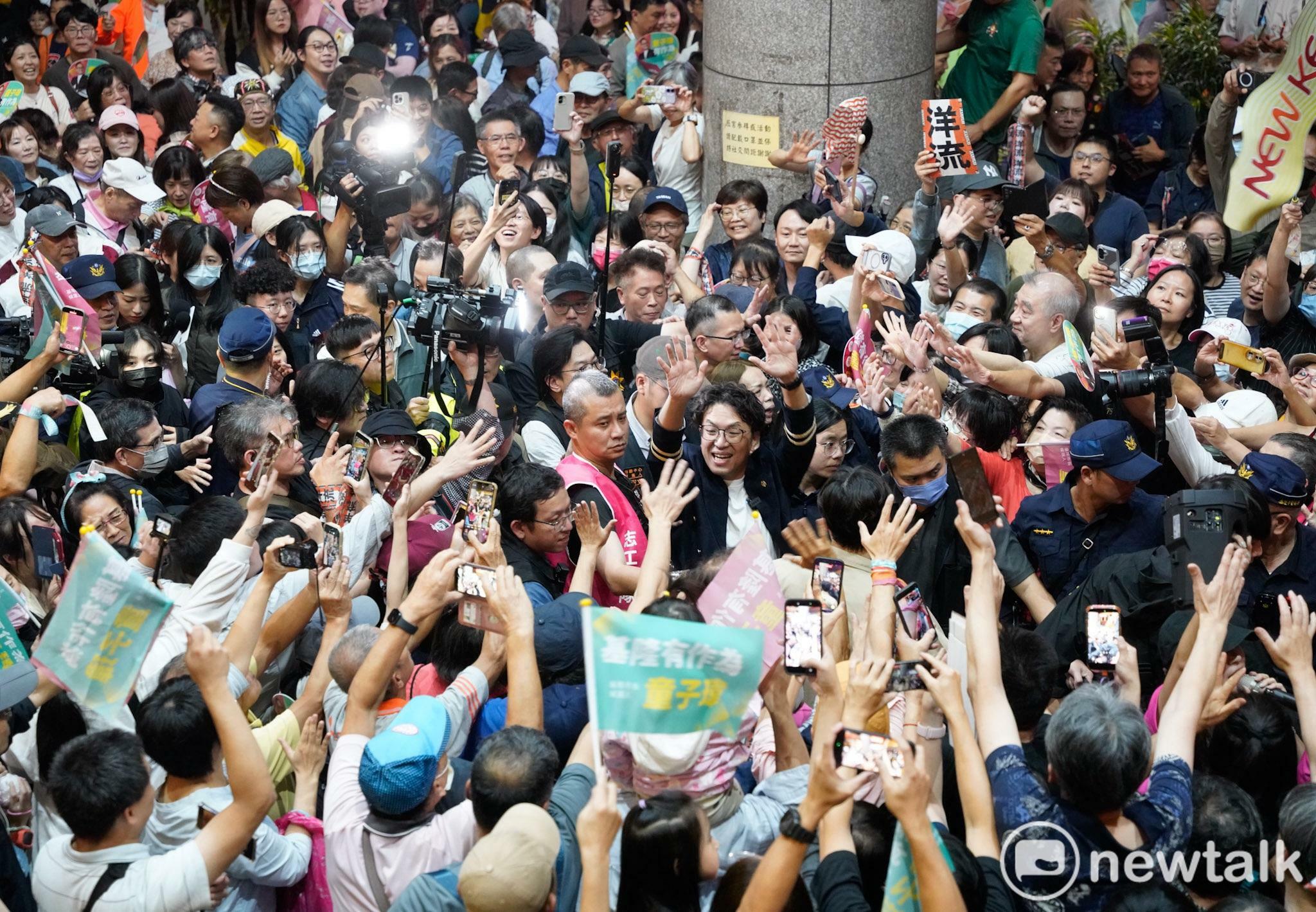北市藍綠嚴重拉鋸!黃暐瀚分析5份民調:接下來是沈伯洋「上坡區」的開始