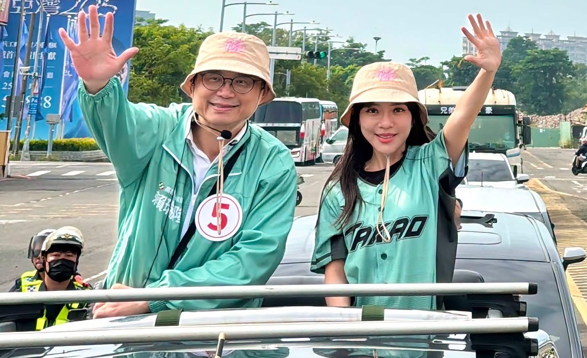柯志恩嗆公園長輩「是在幹譙國民黨什麼」 黃捷批:選情低迷露出傲慢本性