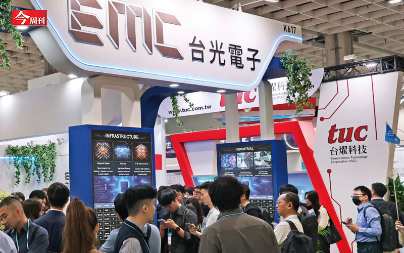 「鐵氟龍」為何成輝達機櫃新歡…黃仁勳新賭注 會讓兩岸PCB廠版圖重新洗牌?