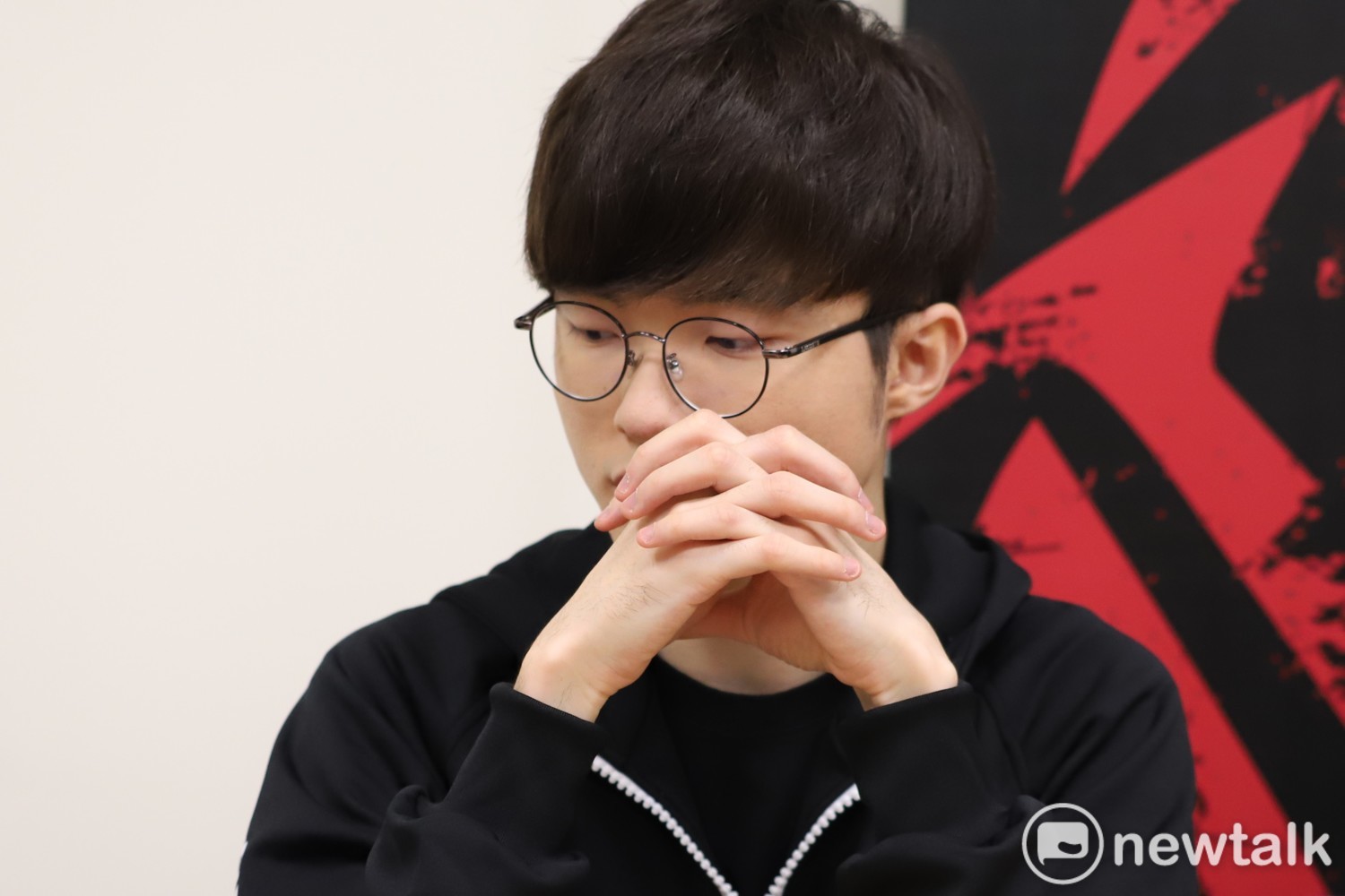 SKT中路選手Faker。