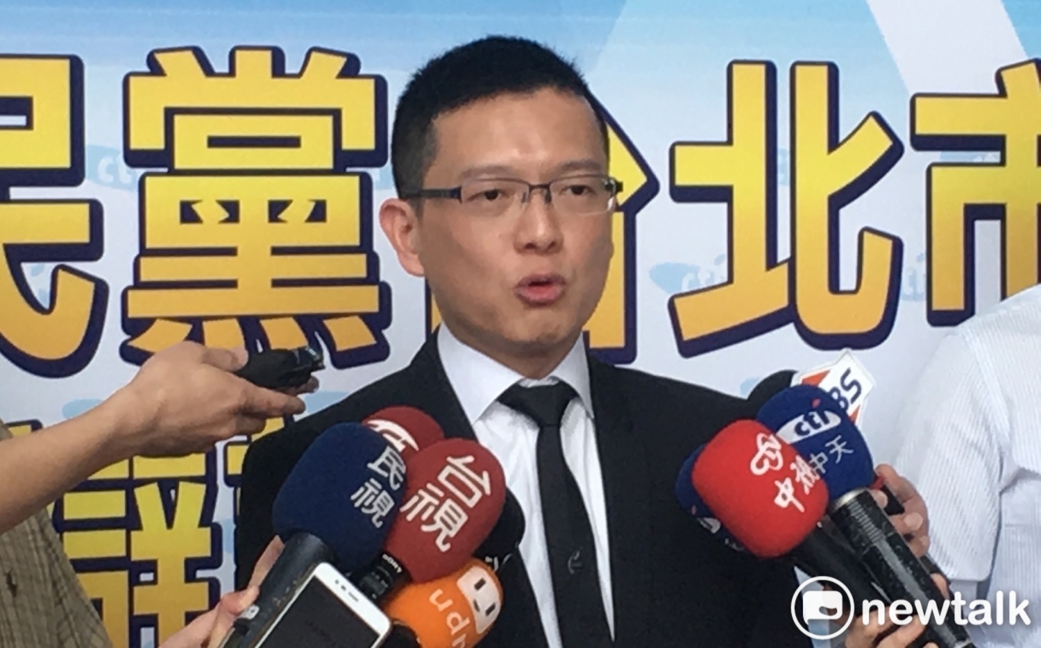 中國禁台灣鳳梨 藍營前立委：民進黨有三件事實不敢說 | 政治 | 新頭殼