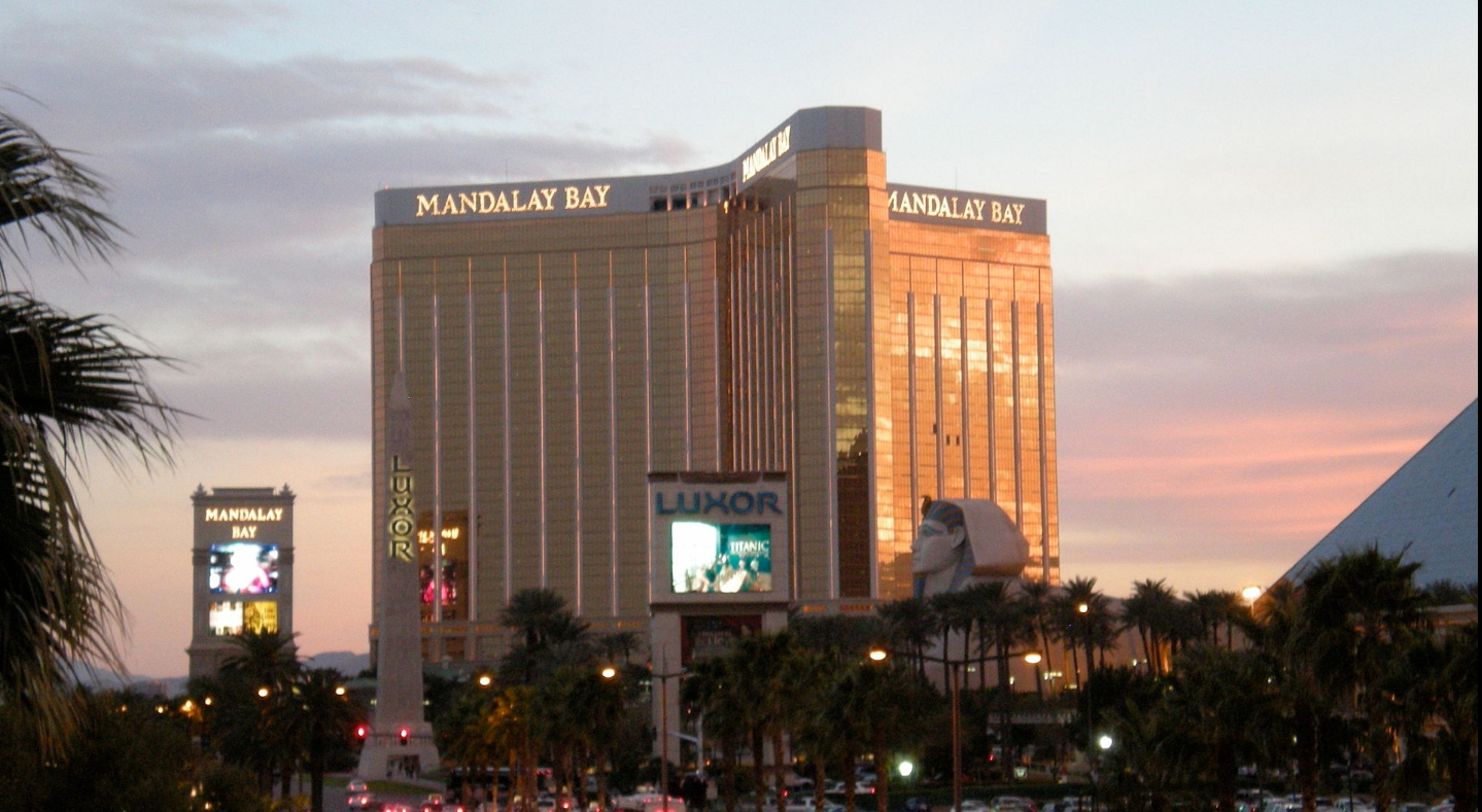去年美國賭城槍擊案，美高梅國際酒店集團(MGM)上週表示，向一千名受害者提告。   圖：翻攝維基百科