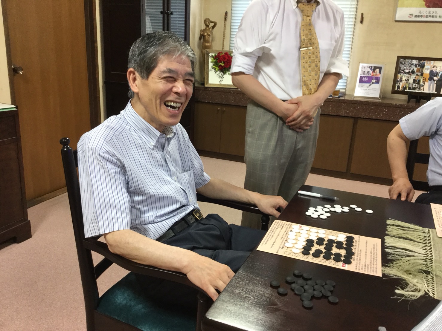  在台北紀州庵的純棋會，超越時代即時的交流場面，大家都10分鐘就學會了，