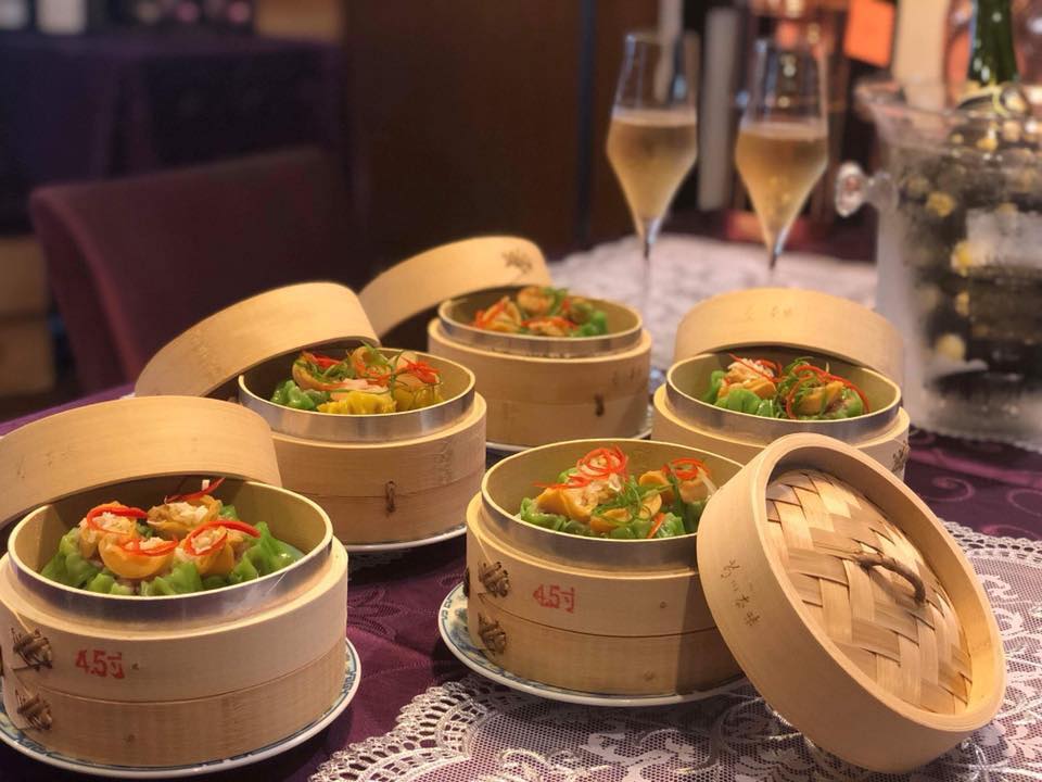 牡丹廷餐廳門口圖標。