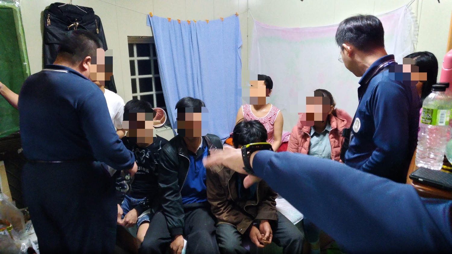 去年底越南旅客148人脫團,截至今(11)日上午8時止,查處累計74人,已尋回半數以上脫團旅客。(資料照片) 圖:移民署/提供 去年底越南旅客148人脫團,截至今(11)日上午8時止,查處累計74人,已尋回半數以上脫團旅客。(資料照片) 圖:移民署/提供