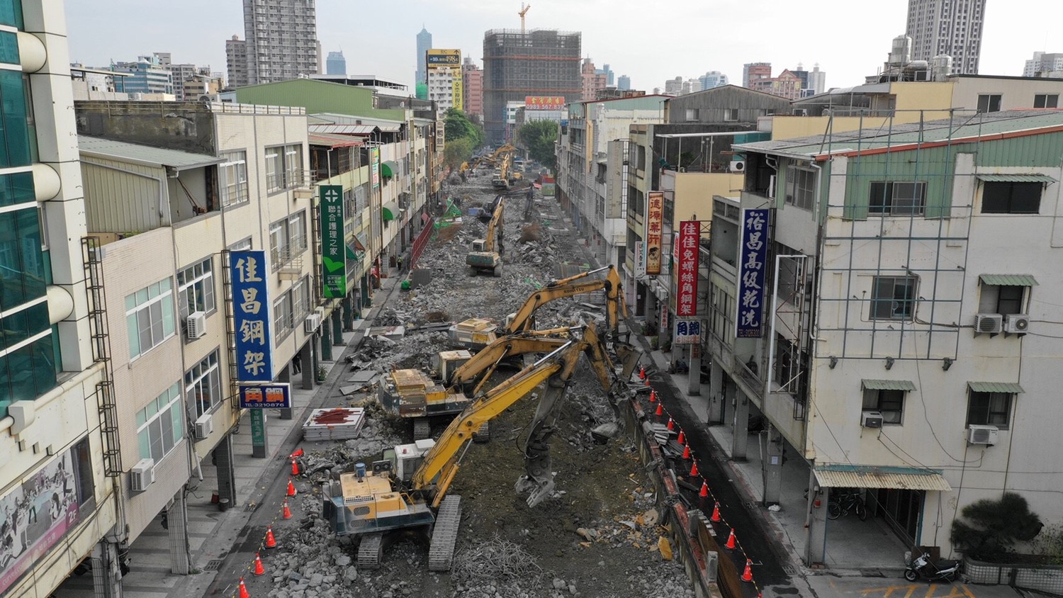 大順陸橋正式退役民眾們喜見平路 生活 Newtalk新聞 大順陸橋正式退役民眾們喜見平路 生活 Newtalk新聞