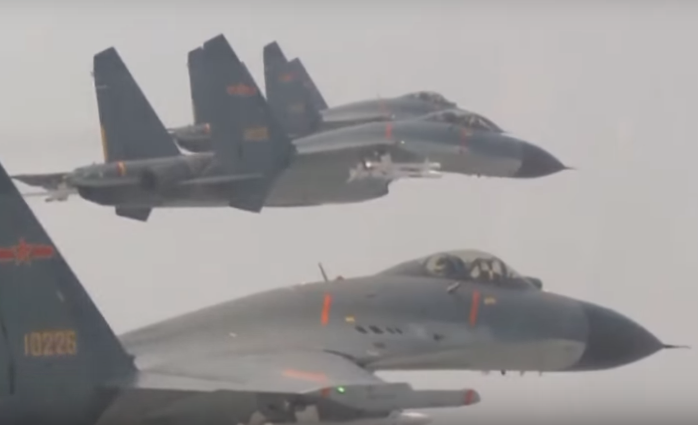 中共军机，图为共机歼11战机。   图：翻摄Youtube（资料照片）(photo:NewTalk)