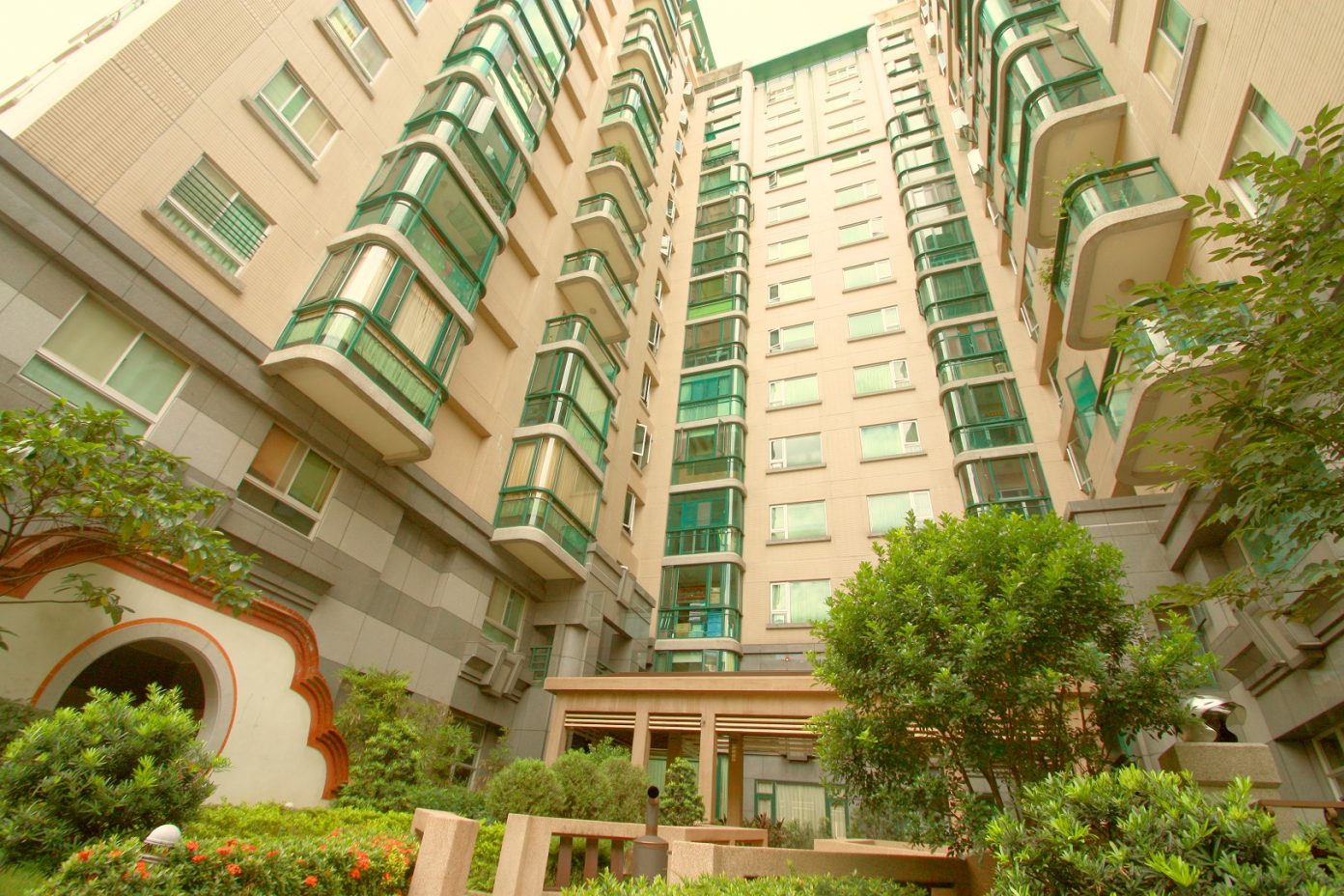 近日有民眾反應部分建商銷售成屋時,向買方另外收取水電或瓦斯管線費用。對此,內政部表示,這已侵害到消費者權益。此為示意圖。 圖:中信房屋提供(資料照片) 近日有民眾反應部分建商銷售成屋時,向買方另外收取水電或瓦斯管線費用。對此,內政部表示,這已侵害到消費者權益。此為示意圖。 圖:中信房屋提供(資料照片)