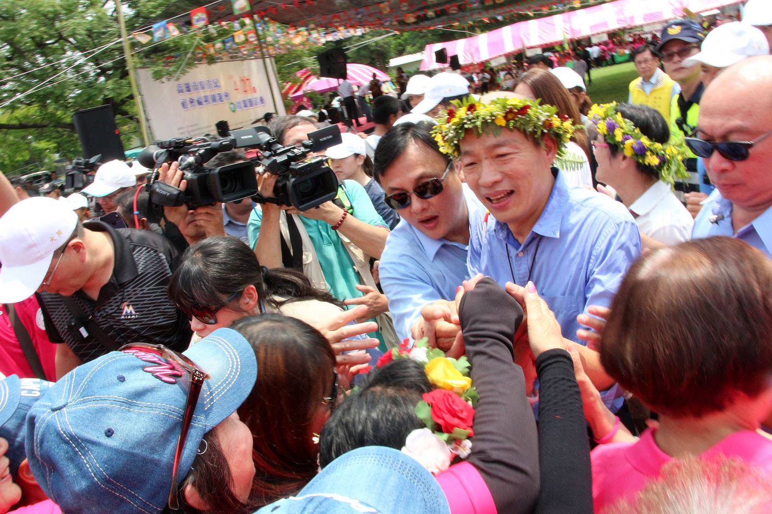 高雄市長韓國瑜參加原住民社福園遊會。   圖：高雄市政府/提供