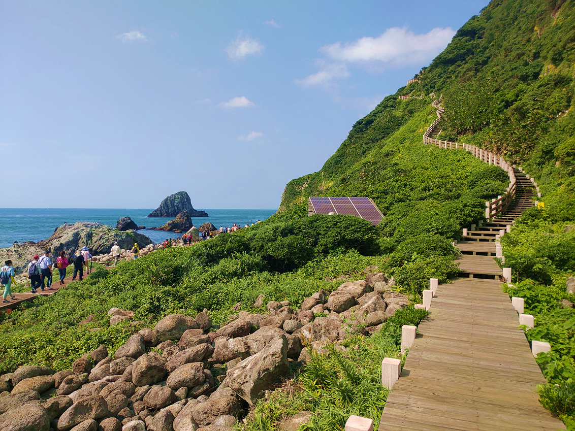 來去基隆嶼!漫步原始火山島一探燈塔海景秘境 | 旅遊 | Newtalk新聞