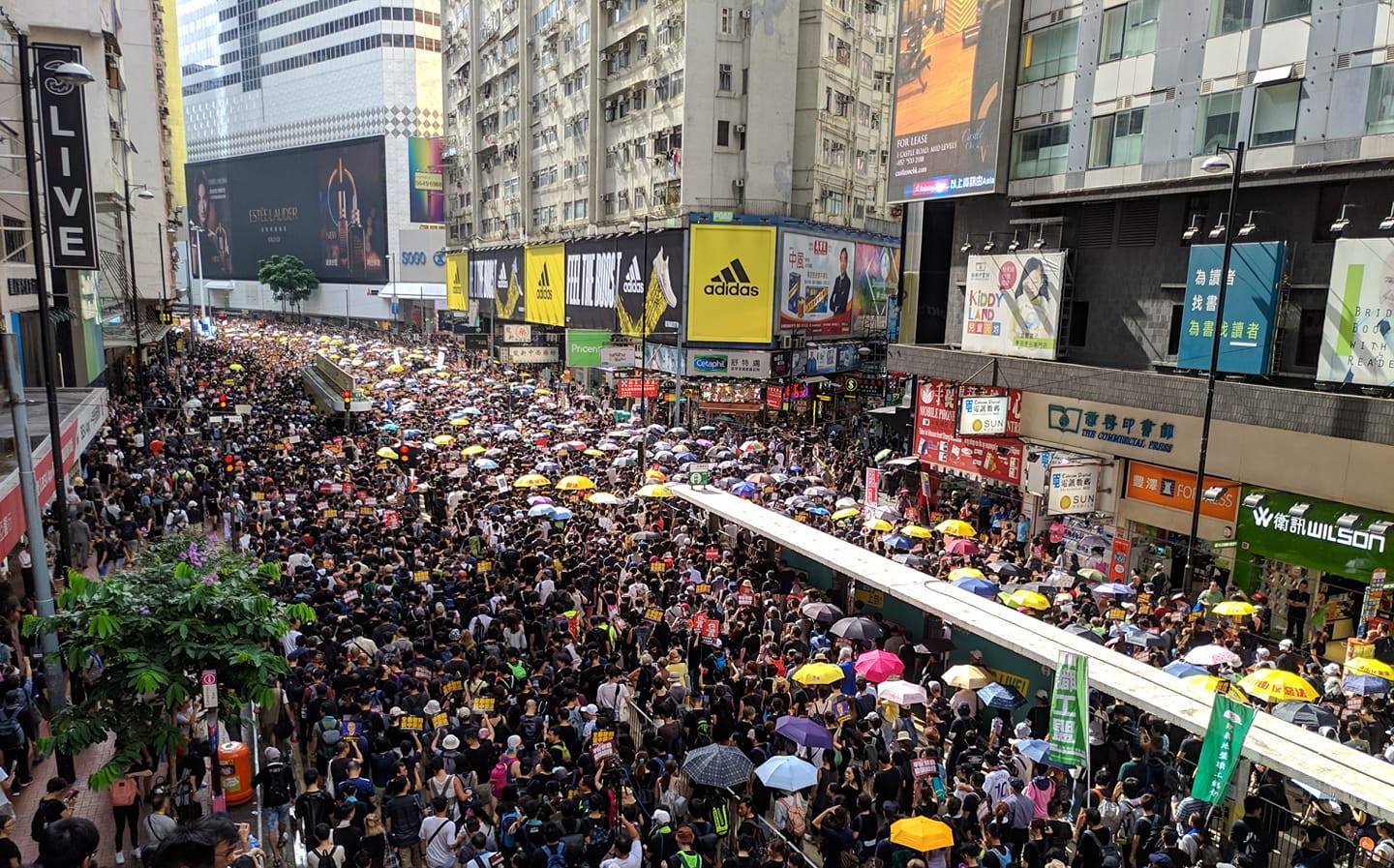 臉書谷歌推特發函「提醒」港府 修訂個資法將停止在港提供服務 | 國際 - Vimarsana News