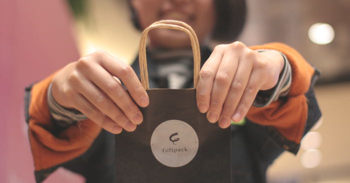 無論兩人相距多遠，Giftpack 都能為用戶送禮表達誠摯心意。   圖：Giftpack／提供