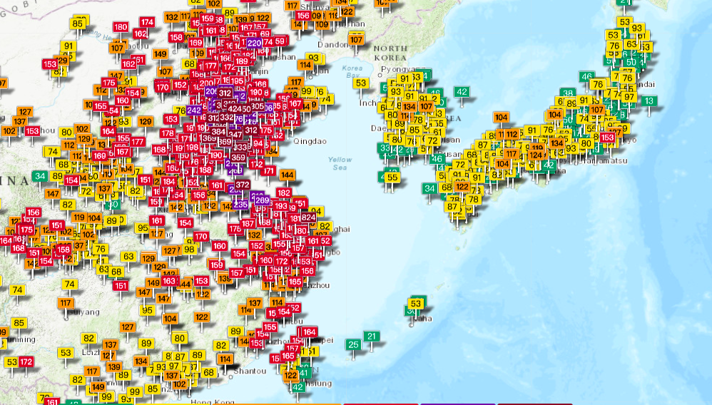 根據全球空氣監測網（GAIA）顯示，目前中國南邊測站幾乎都飆紅害，南京、安徽等地區更達紫爆等級。   圖：取自GAIA空氣品質監測站