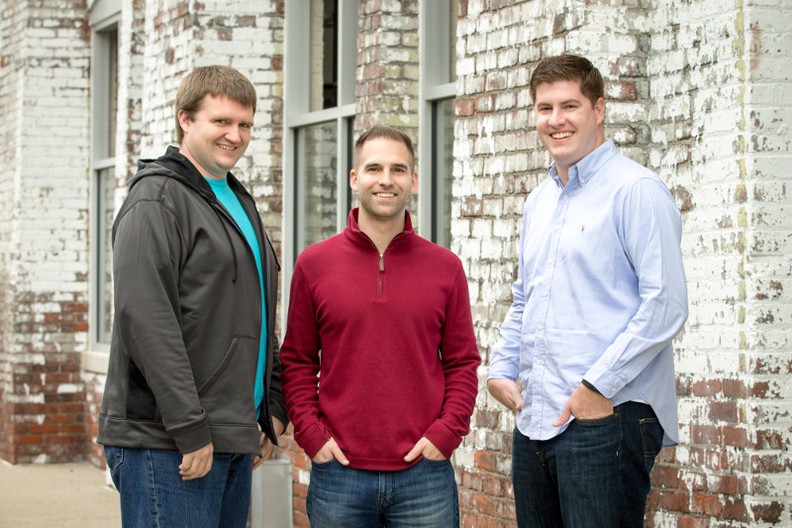 左起為 Beam Dental 共同創辦人 Dan Dykes、Alex Frommeyer 及 Alex Curry。   圖：取自Modern Healthcare