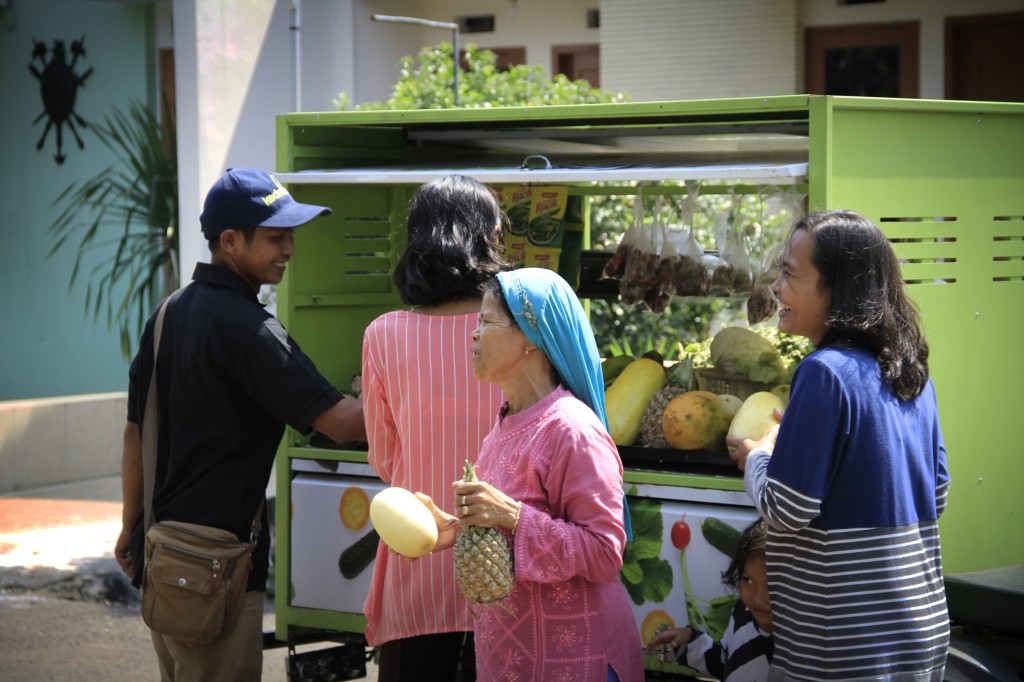 Kedai Sayur 致力於提供蔬果小販新鮮、高品質且便宜的產品來源。   圖：取自Kedai Sayur官網