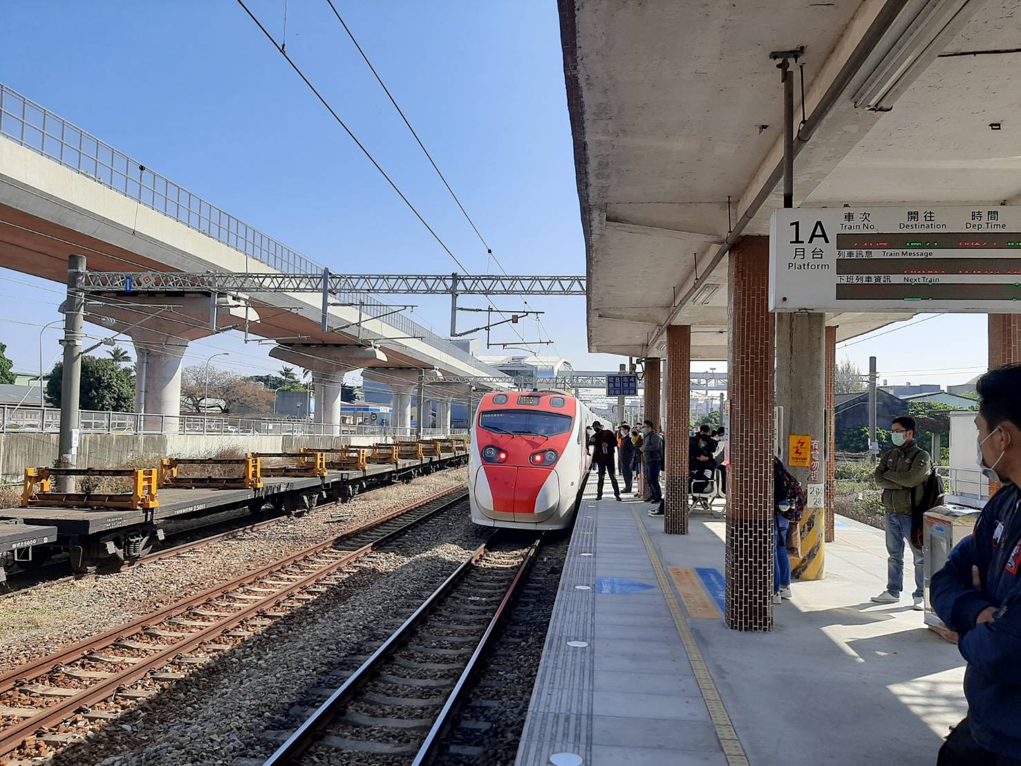 台鐵松山 台北電車線故障 7500人通勤受影響 生活 Newtalk新聞