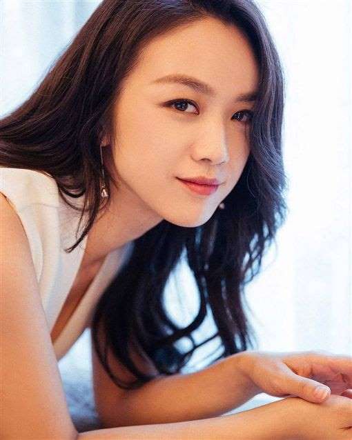 她被中國網民譏「早日息影」 卻稱霸韓國 成為大眾女神