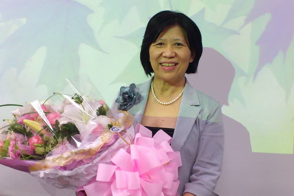 要如何協助孩子面對親人死亡的原則和技巧,臨床心理師、亞洲大學副校長柯慧貞提出十點建議。 圖:翻攝自柯慧貞臉書