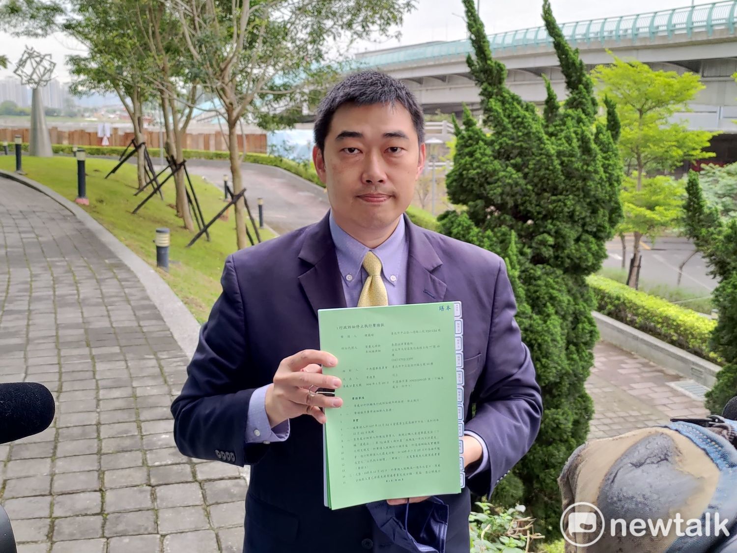 陳時中要郭董附「原廠授權書」 藍營律師：明顯違法