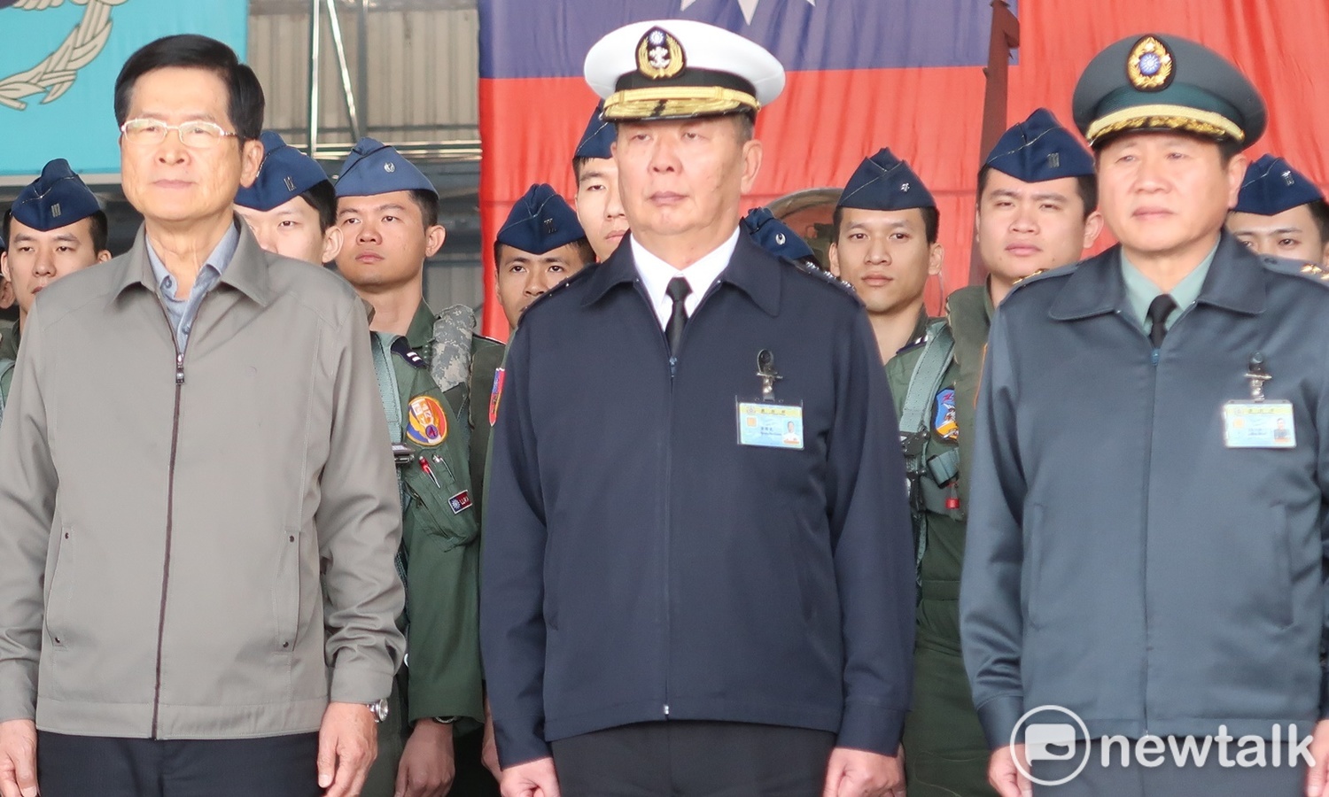 Chief of Staff Huang Shuguang (center). Image: Lin Chaoyi / photo (data photo)