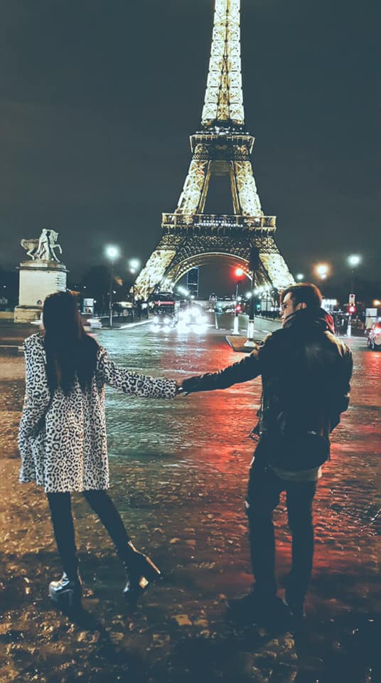 羅志祥與周楊青在法國巴黎鐵塔下合照。   圖：翻攝羅志祥臉書粉絲專頁